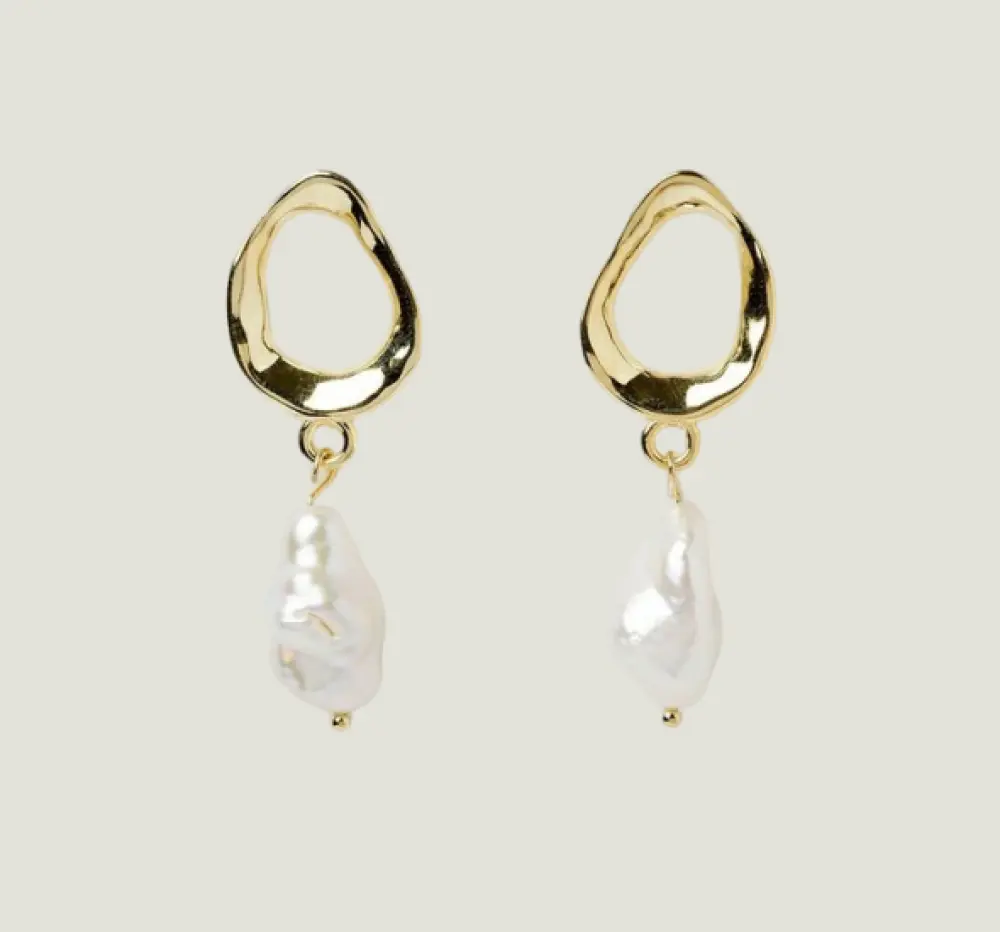 Pearl Droplet Earring