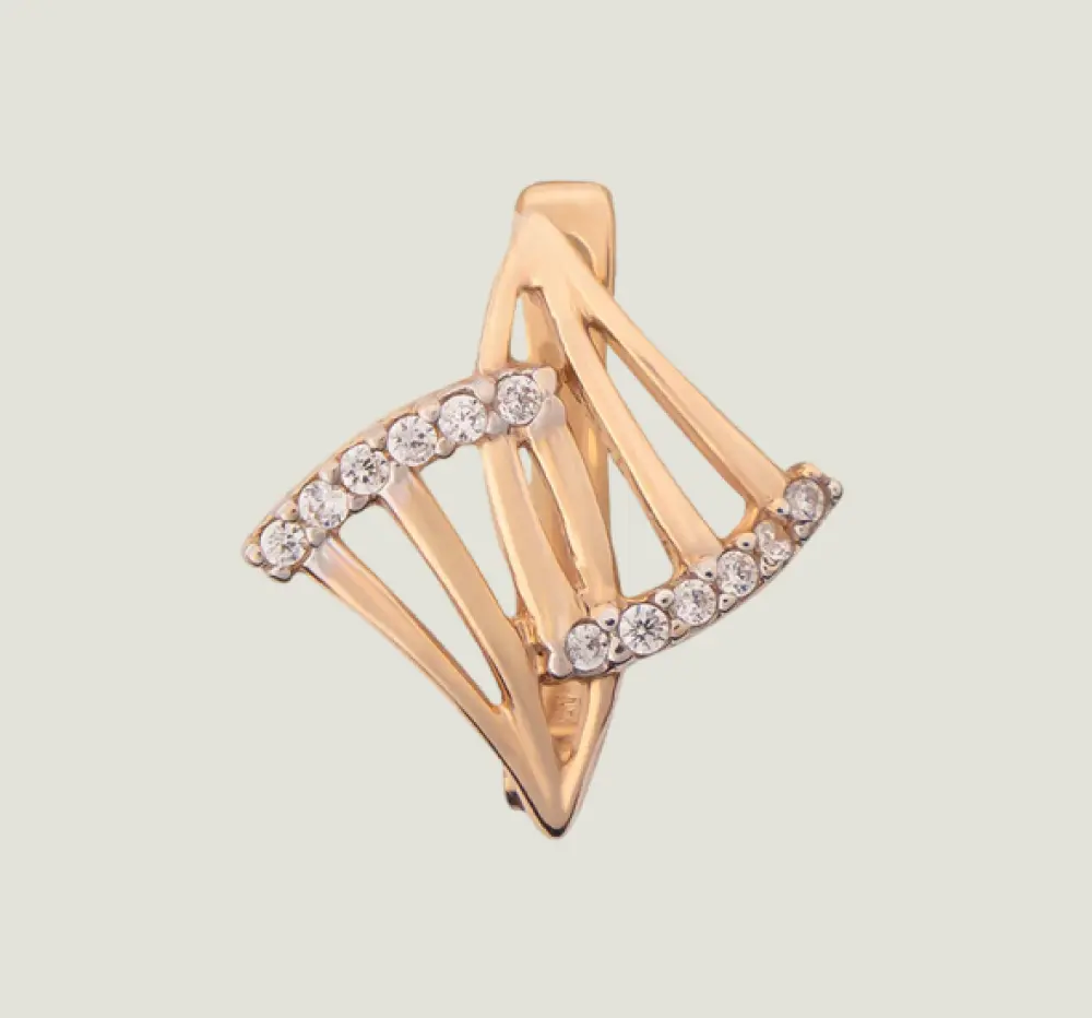 S Shaped Diamond Stud